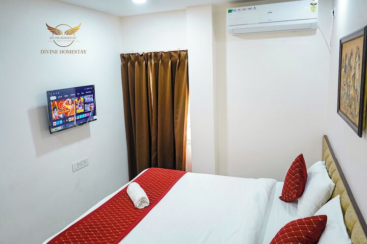 Room 4 of 23