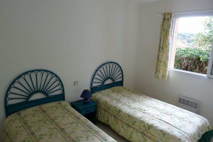 Room 8 of 85