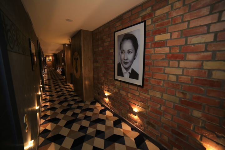 Ballroom/Hall 108 of 117
