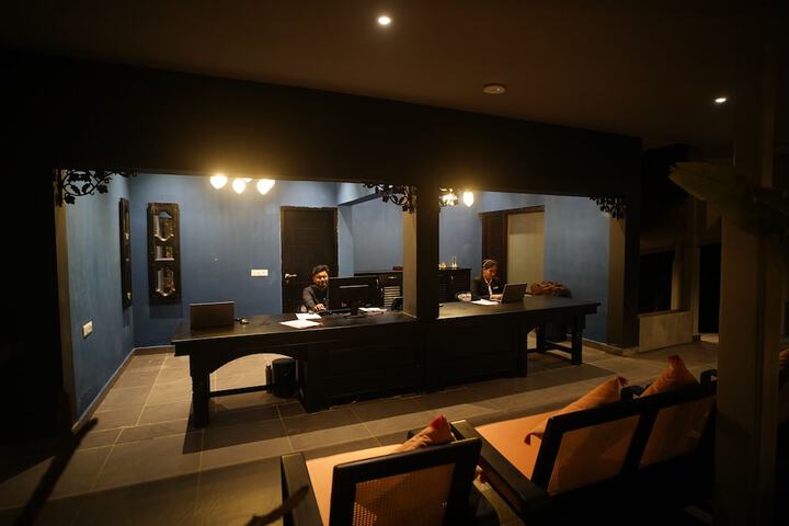 Business Center 41 of 56