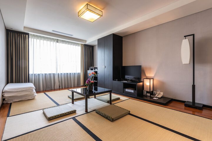 Room 18 of 62
