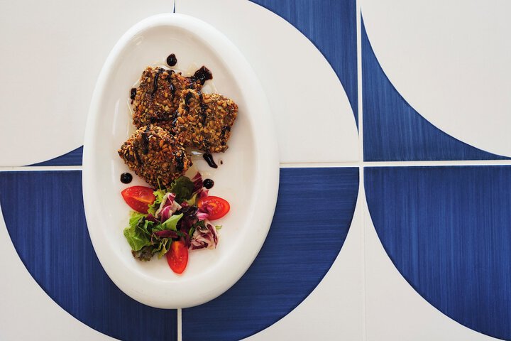 Dining 102 of 153