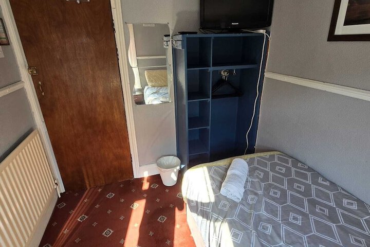 Room 22 of 41