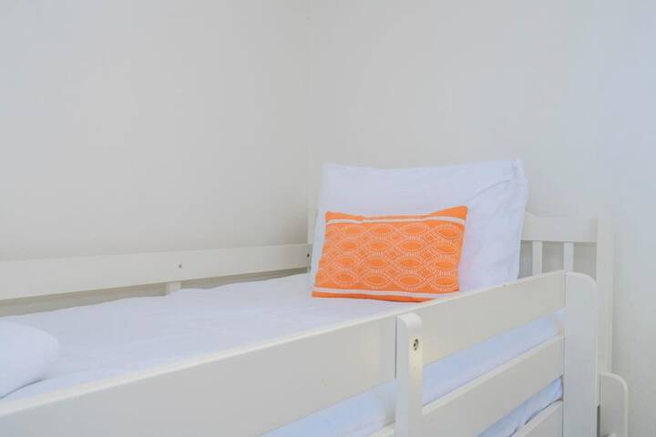 Room 2 of 51