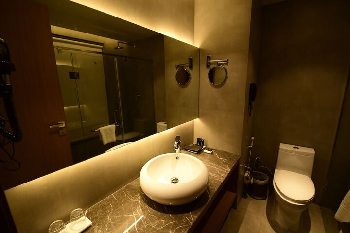 Room 21 of 41