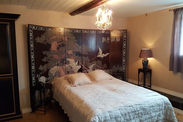 Room 6 of 30