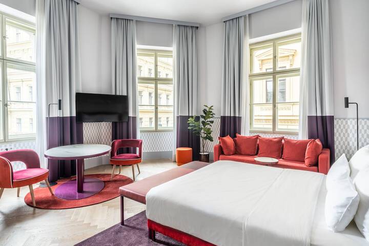 Room 21 of 64