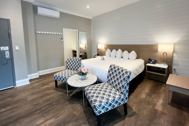 Standard | King Bed (37 of 46)