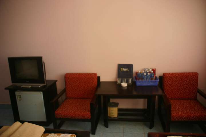 Room 15 of 34