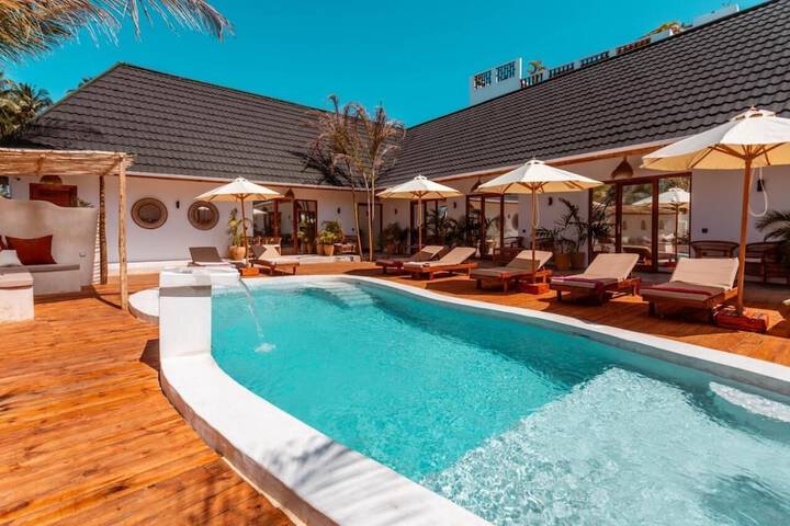 Pool 8 of 10