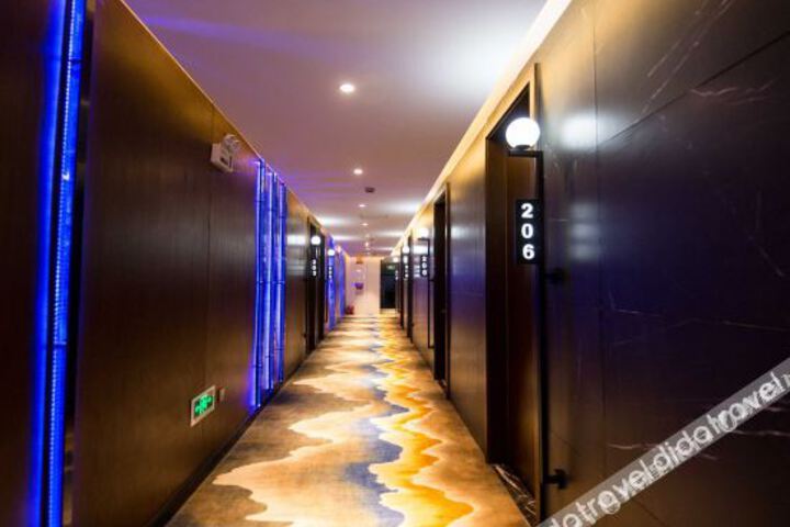 Hotel Interior 11 of 34