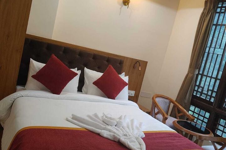 Room 15 of 73