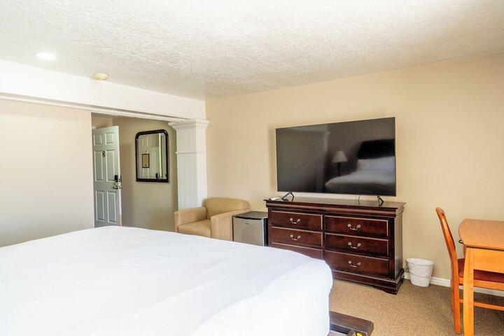 Room 34 of 113