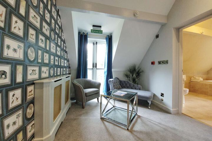 Room 43 of 88