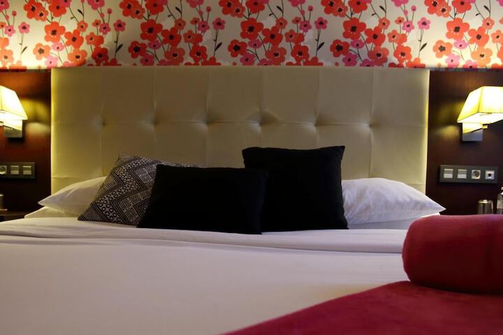 Room 18 of 54
