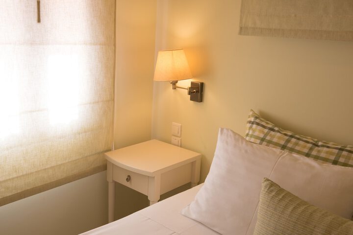 Room 3 of 104