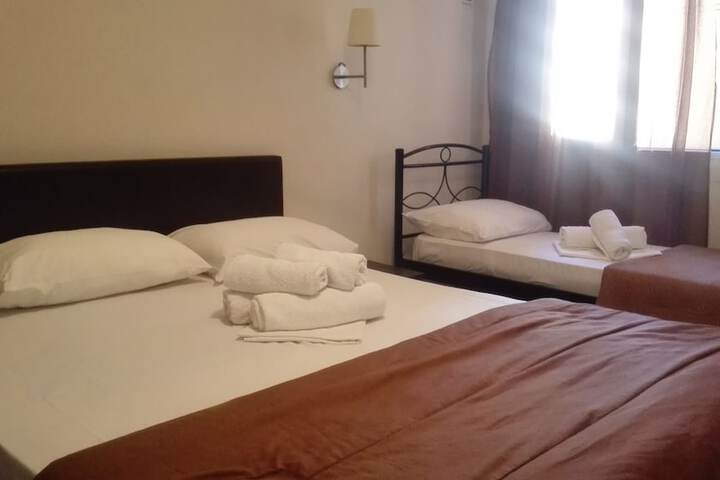 Room 7 of 41