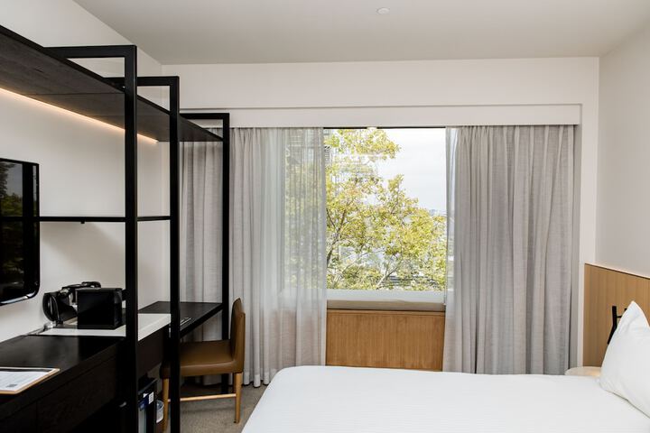 Room 17 of 45