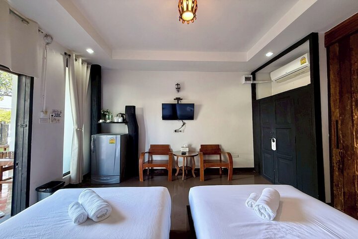 Room 17 of 60