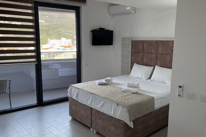 Room 13 of 92