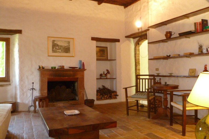 Room 21 of 51