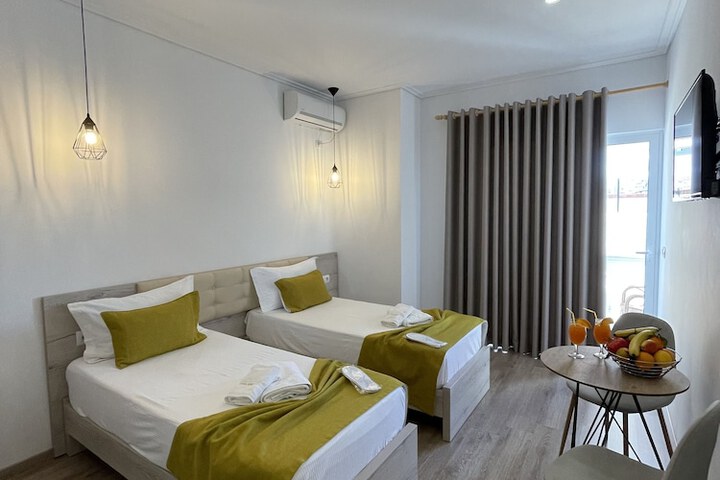 Room 47 of 111