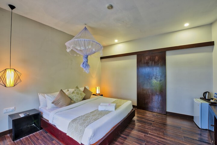 Room 25 of 104
