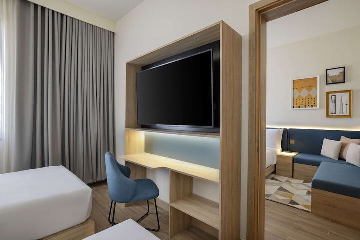 Room 9 of 31