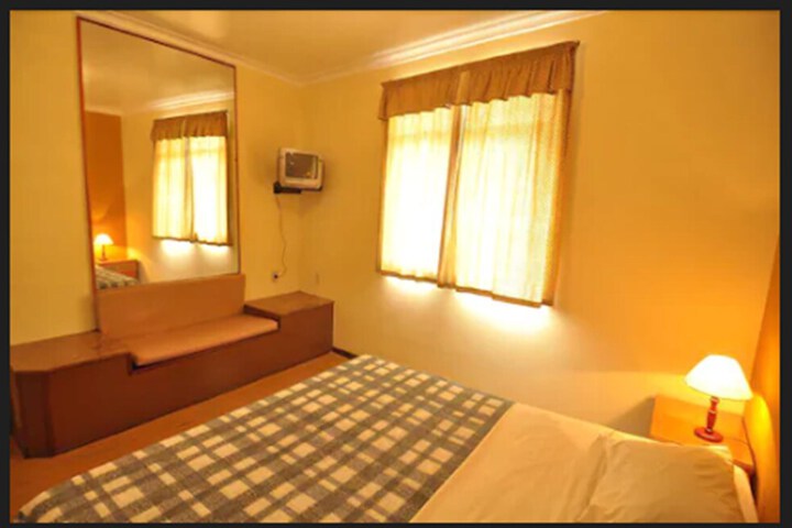Room 11 of 26