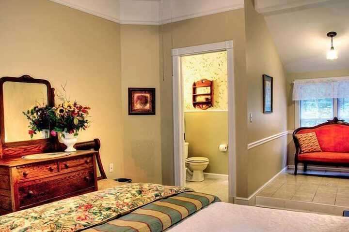 Room 18 of 40