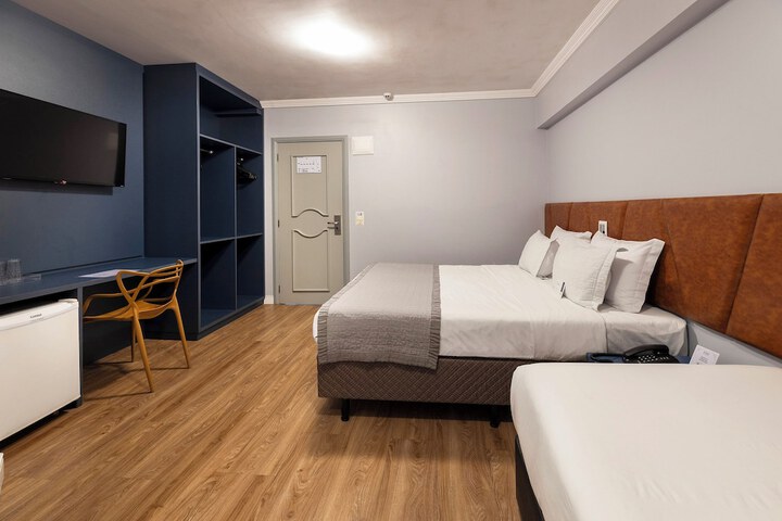 Room 31 of 73