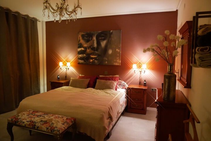Room 12 of 15