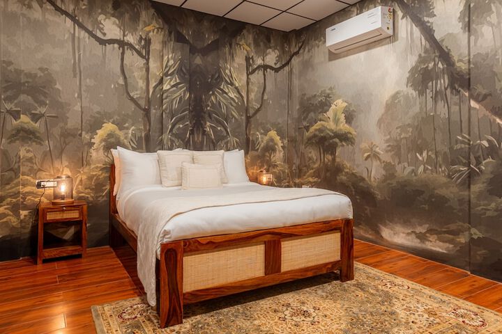 Room 16 of 107