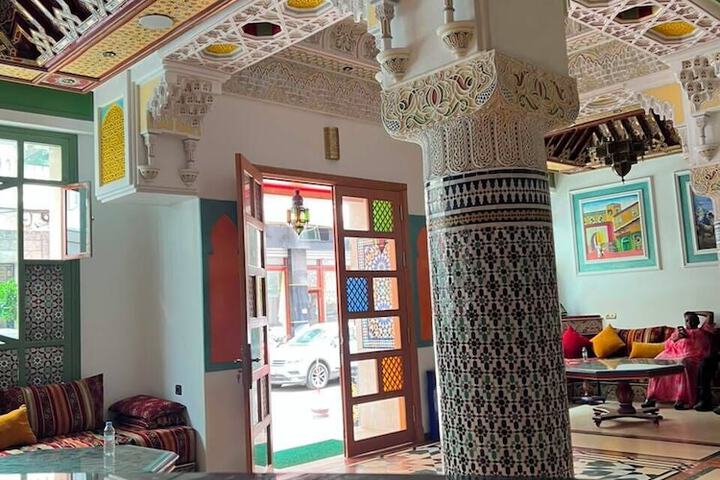 Entrance & Lobby
