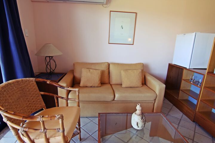 Room 2 of 64