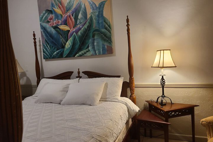 Room 2 of 111