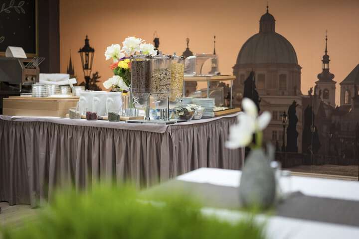 Breakfast/Coffee Service 53 of 70