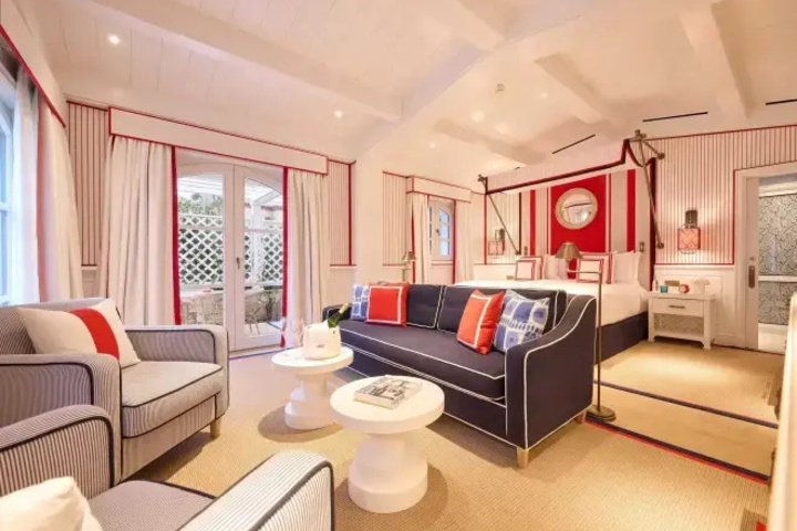 Room 4 of 15