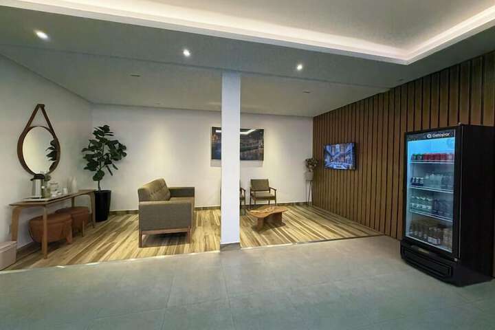 Room 11 of 15