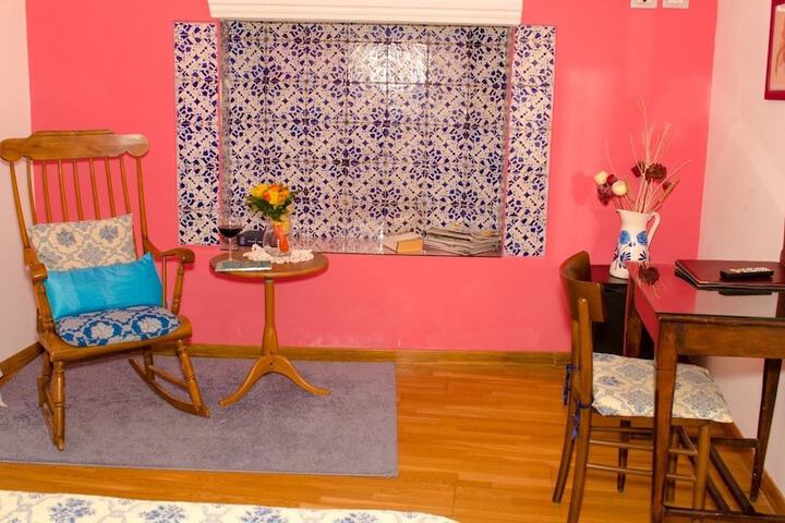 Room 10 of 56