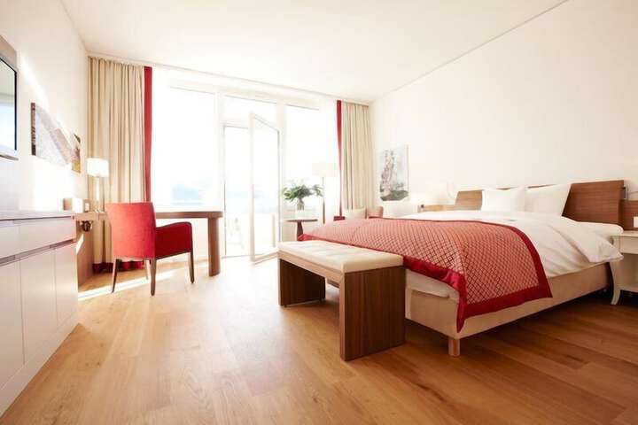 Room 15 of 66