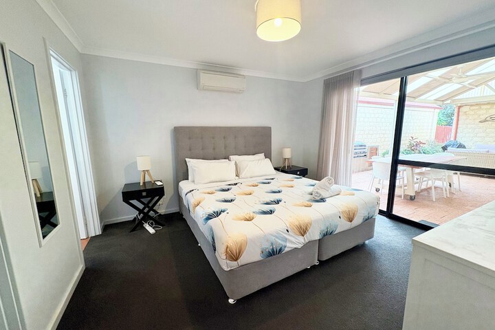 Room 6 of 29