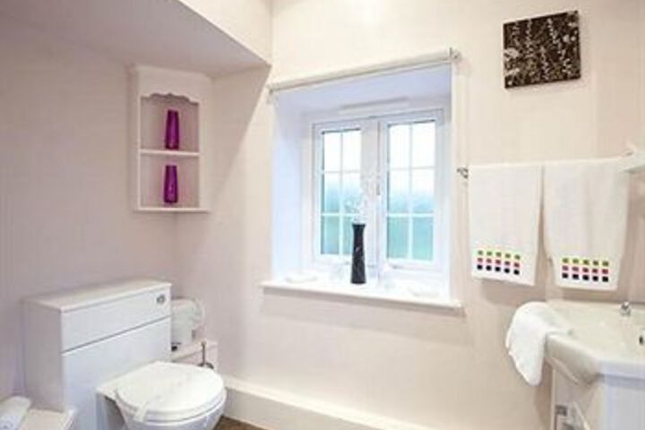 Room 3 of 20