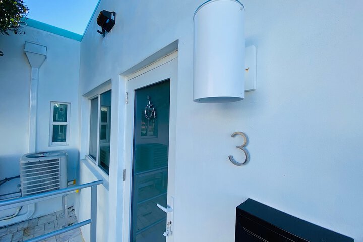 Room 50 of 174