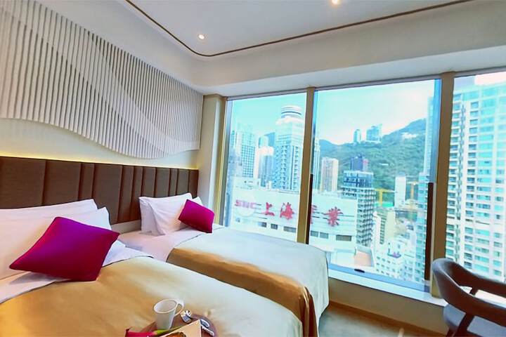 Room 20 of 38