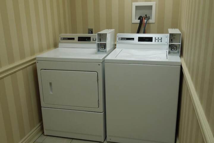 Laundry 21 of 35