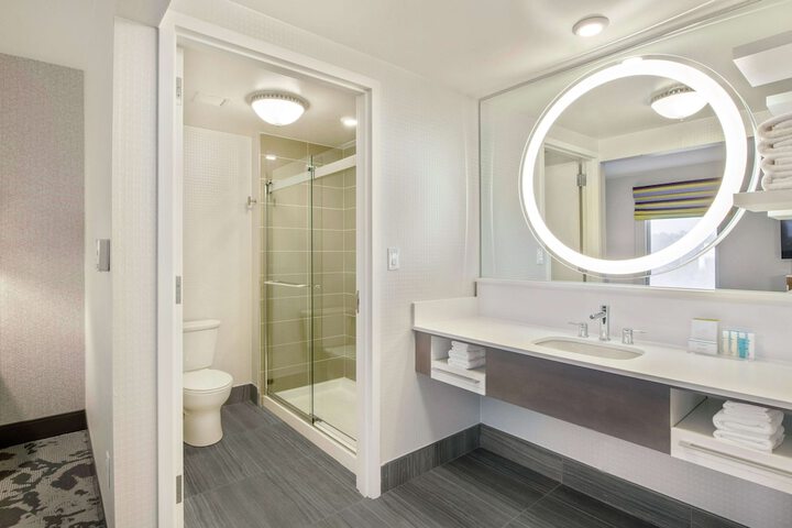 Bathroom shower