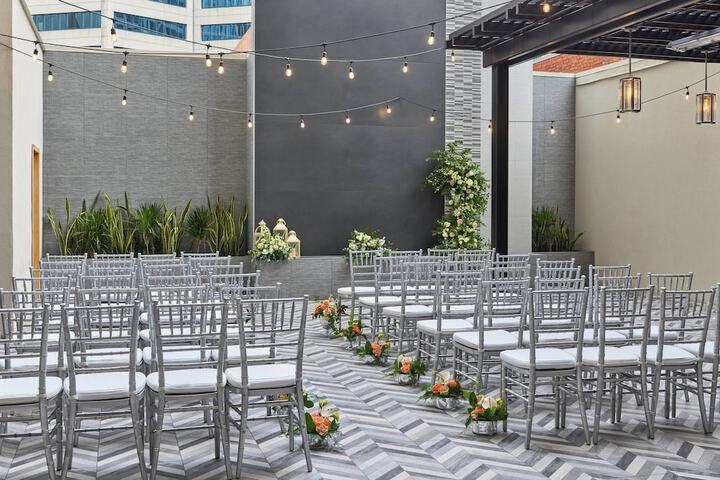 Banquet hall