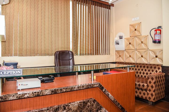 Capital O 41054 Hotel Raj & Restaurant