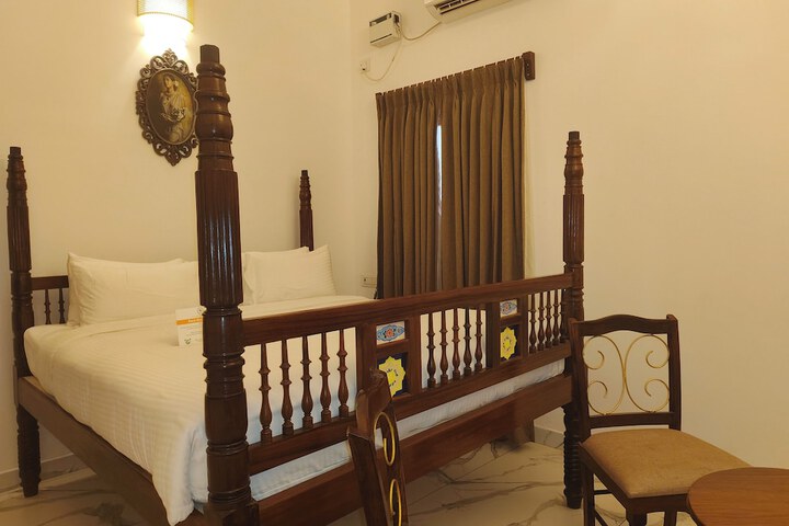 Room 28 of 89